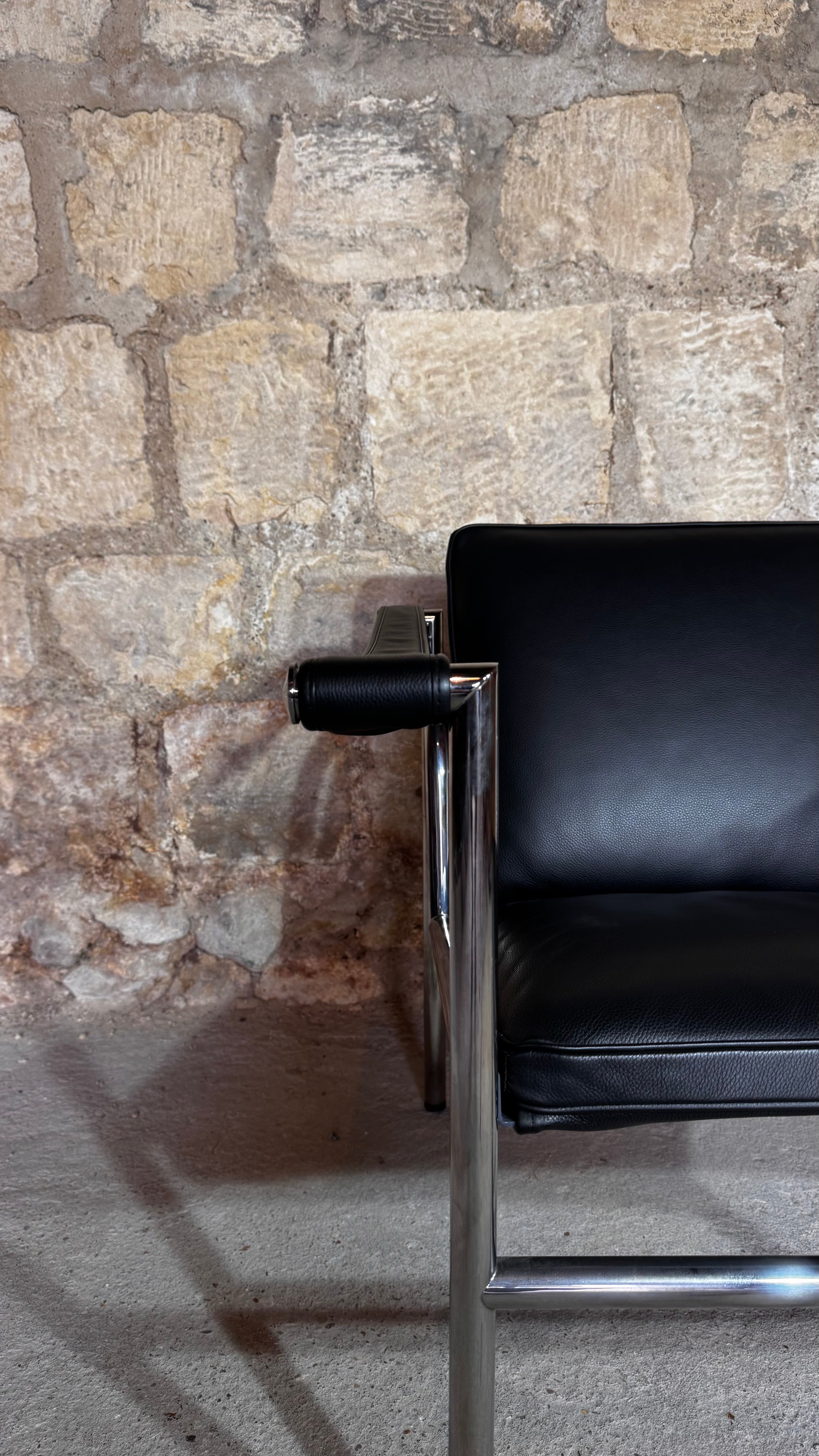 Fauteuil LC1 - Le Corbusier