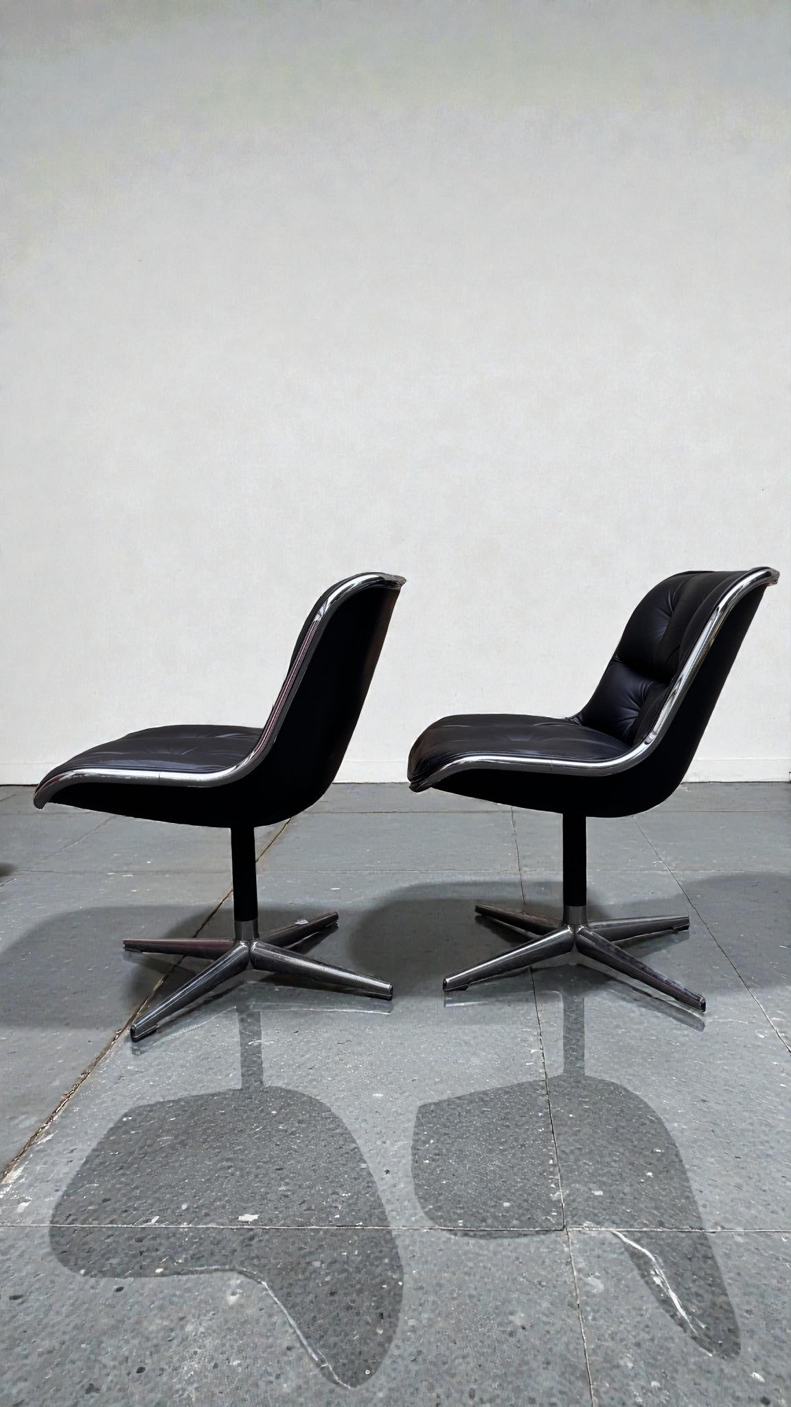 Paire de Chauffeuse Charles Pollock - Edition Knoll