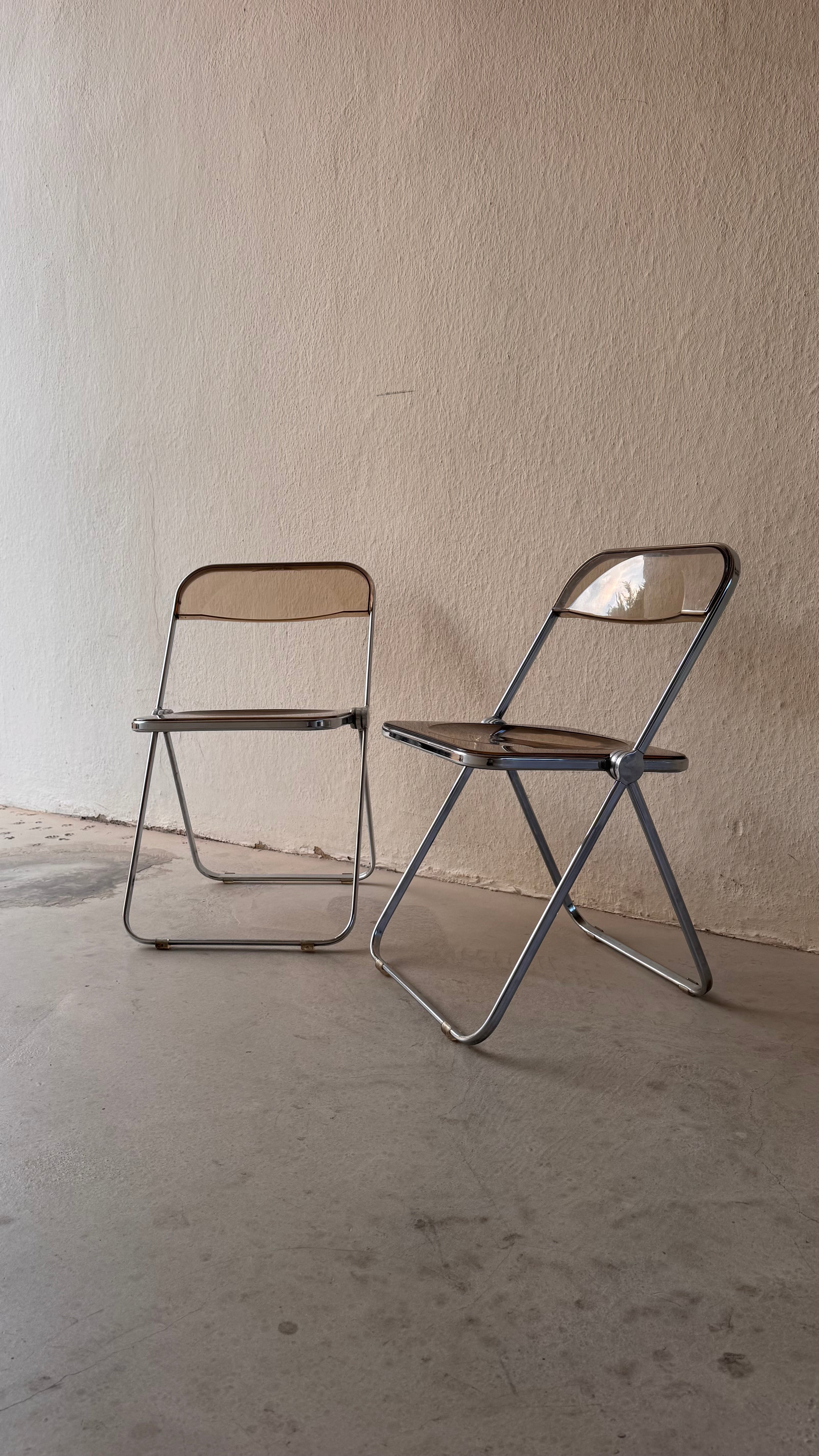 Paire de chaise pliante "Plia" par Giancarlo Piretti
