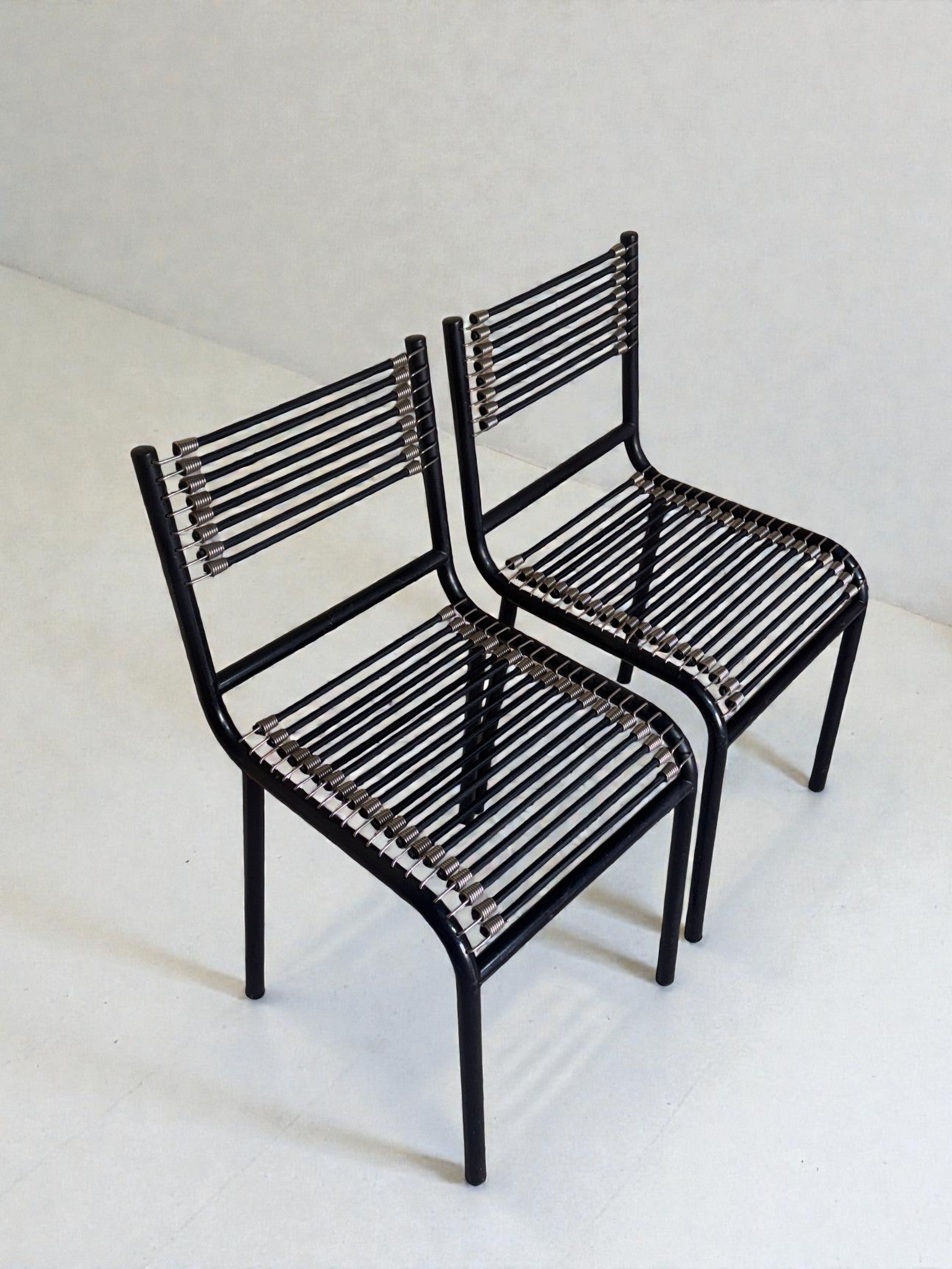 Paire de chaises Sandow noires par René Herbst
